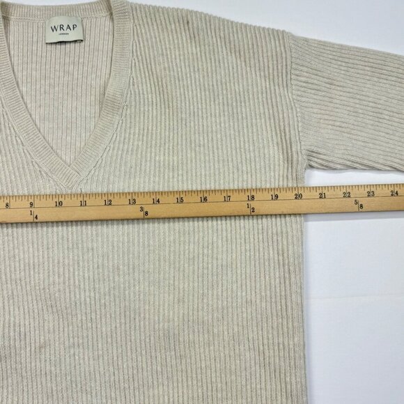 Wrap London Wool Blend Asymmetrical Hem Sweater Size 6 Ivory V Neck - Picture 10 of 10